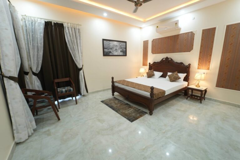 Luxury Room at The Kesari Bagh