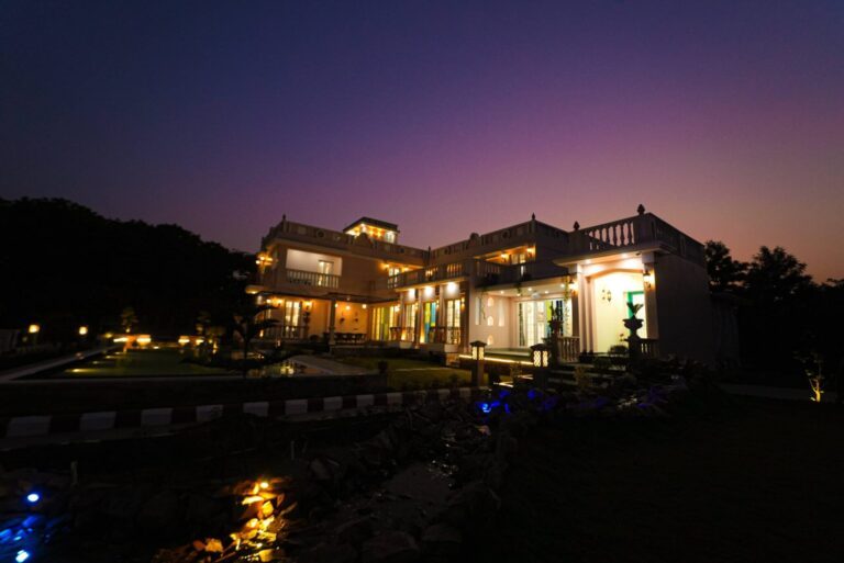 The Kesari Bagh Night View