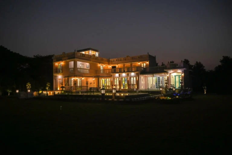 luxury farmhouse in manesar
